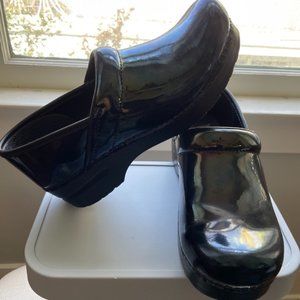 Dansko Professional clog in Petrol Patent, size 38 (8)